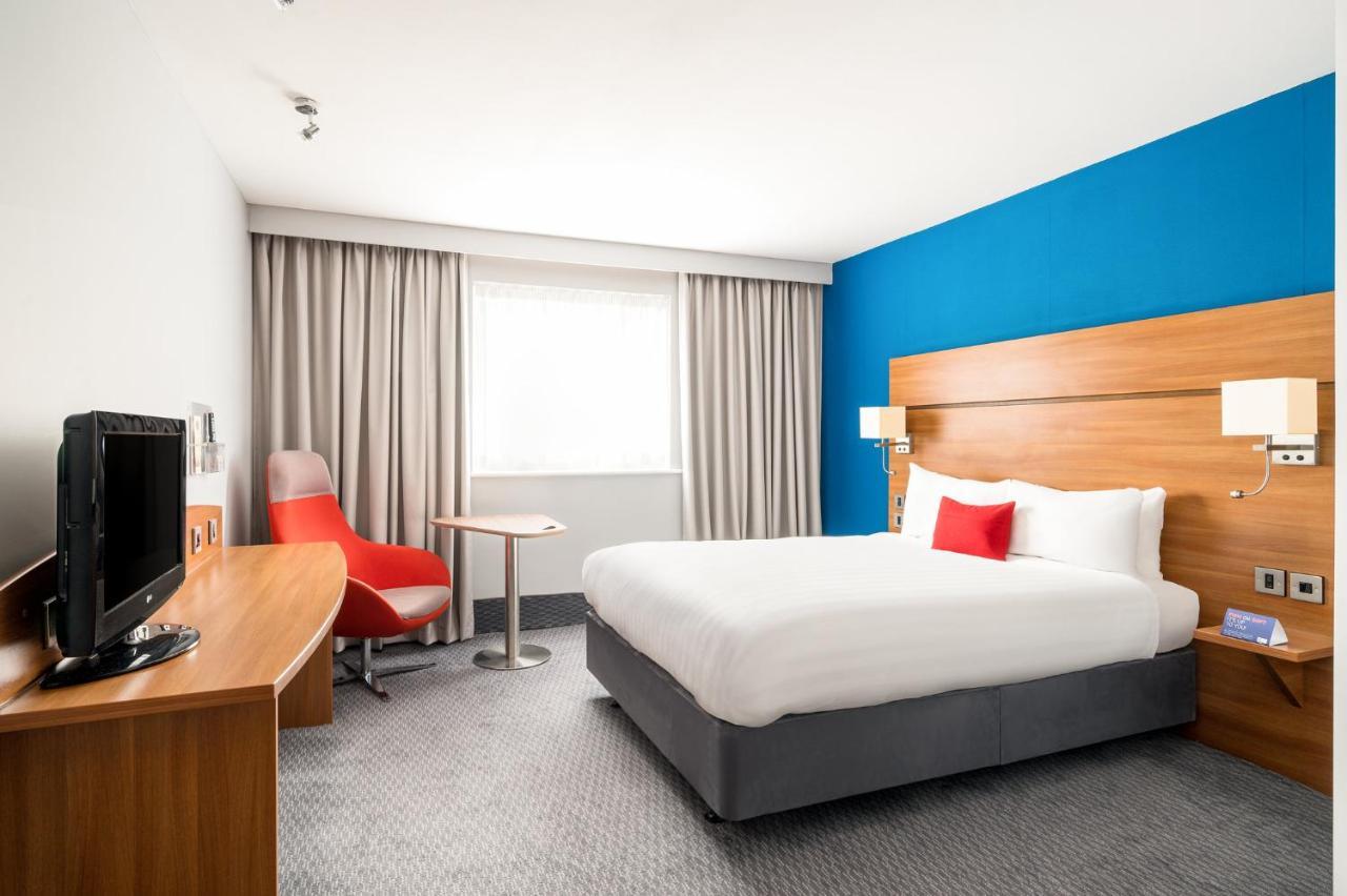 Holiday Inn Express Shrewsbury By Ihg Екстериор снимка
