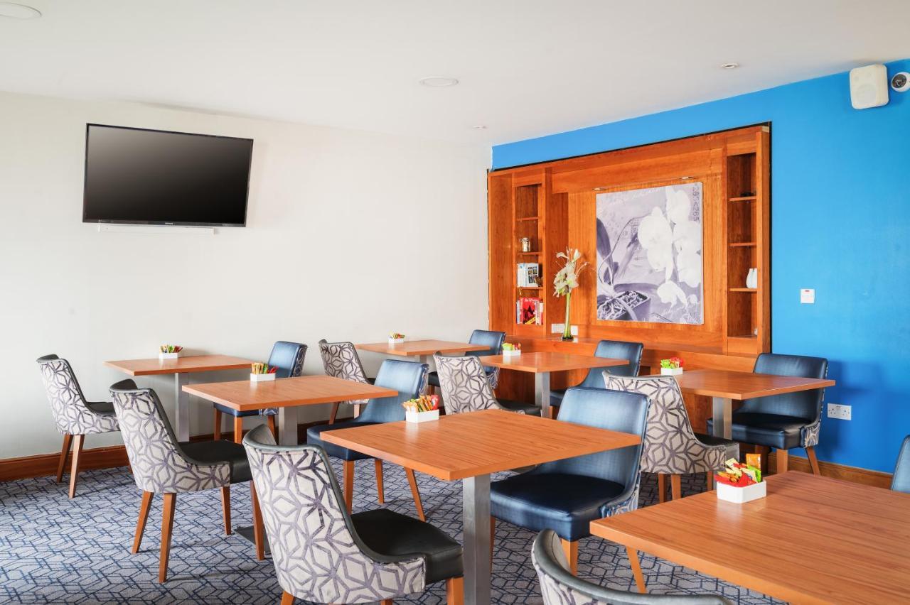 Holiday Inn Express Shrewsbury By Ihg Екстериор снимка