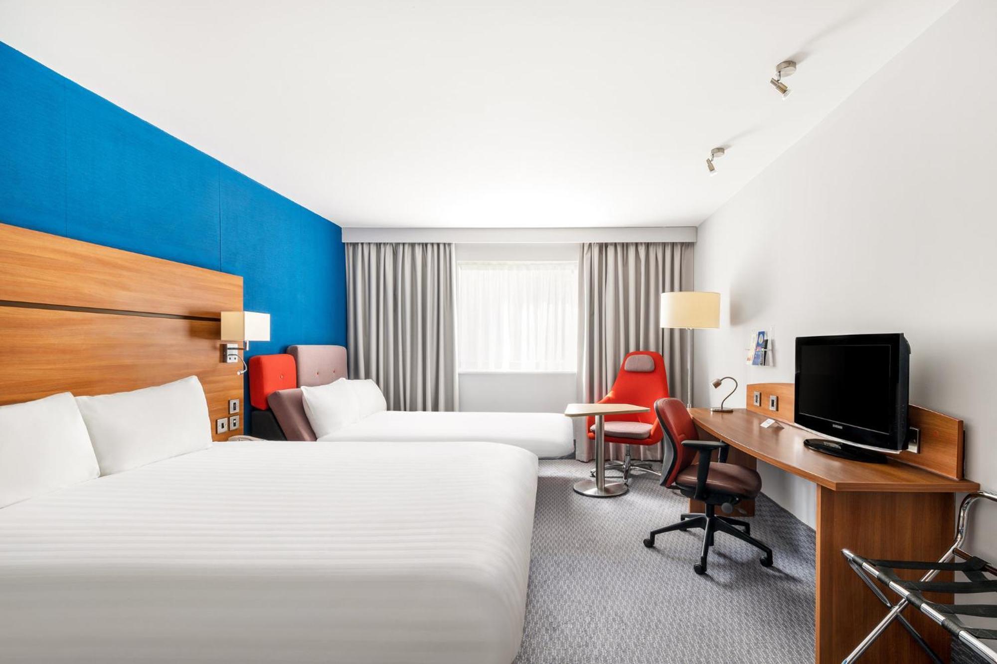 Holiday Inn Express Shrewsbury By Ihg Екстериор снимка
