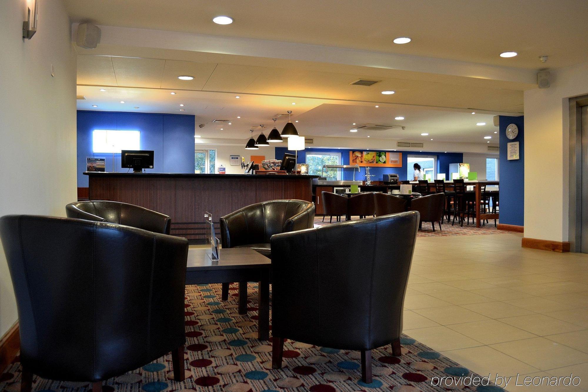 Holiday Inn Express Shrewsbury By Ihg Екстериор снимка